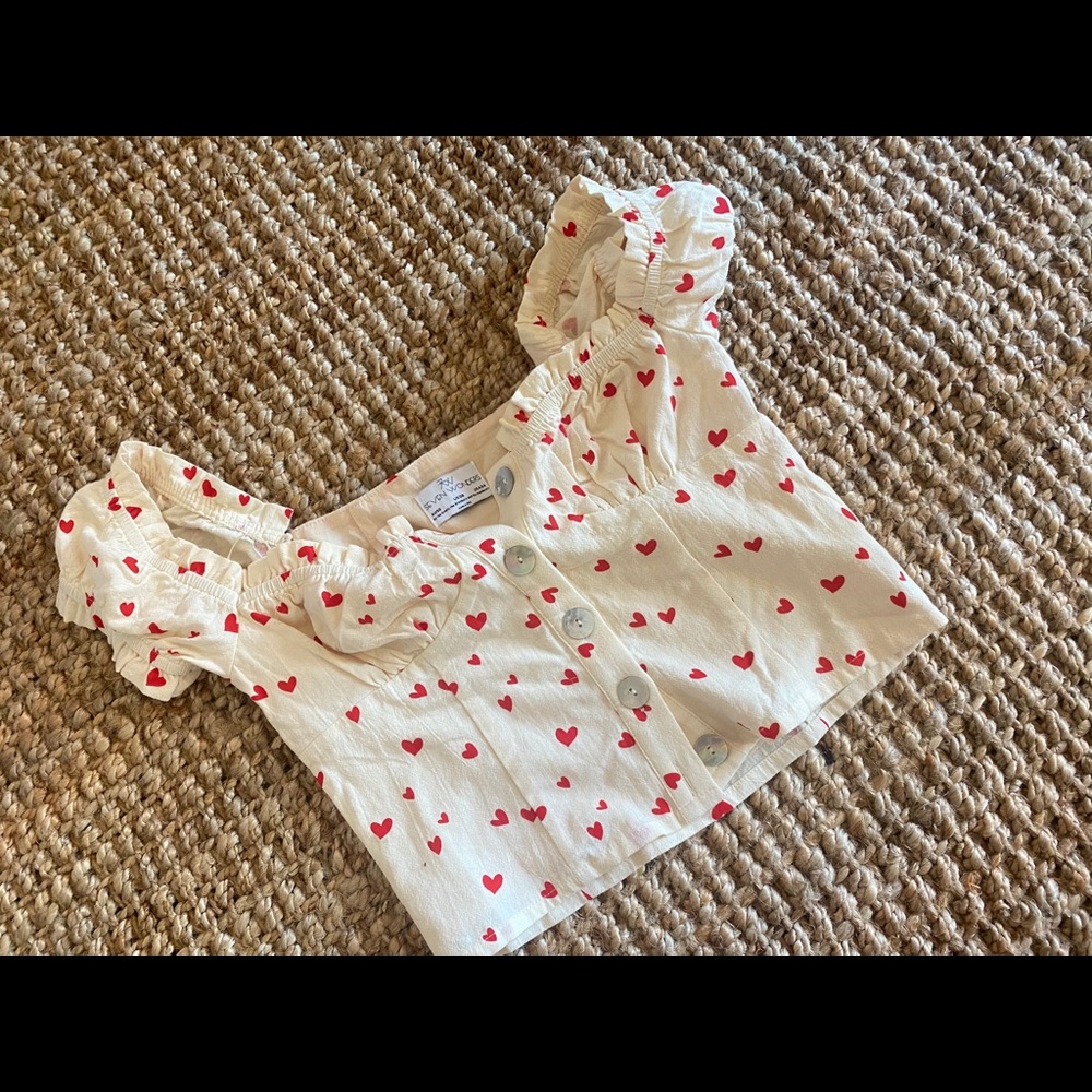 Off shoulder “Heart”  top